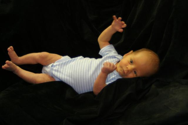 1 Month Pictures - January 7, 2006