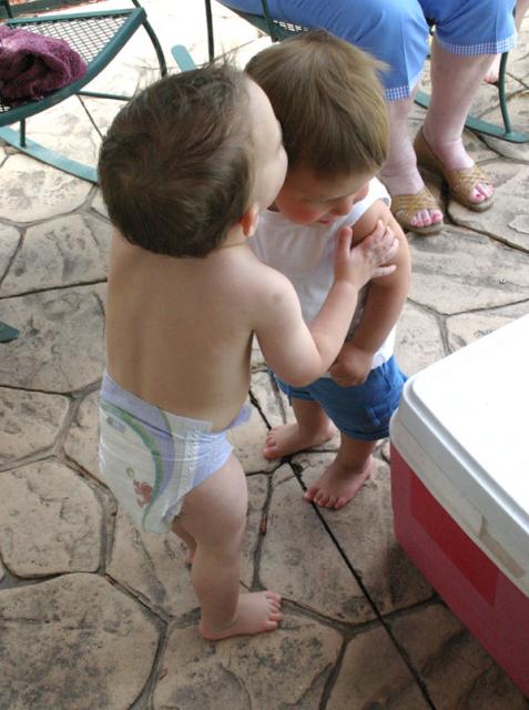 Hugs & kisses