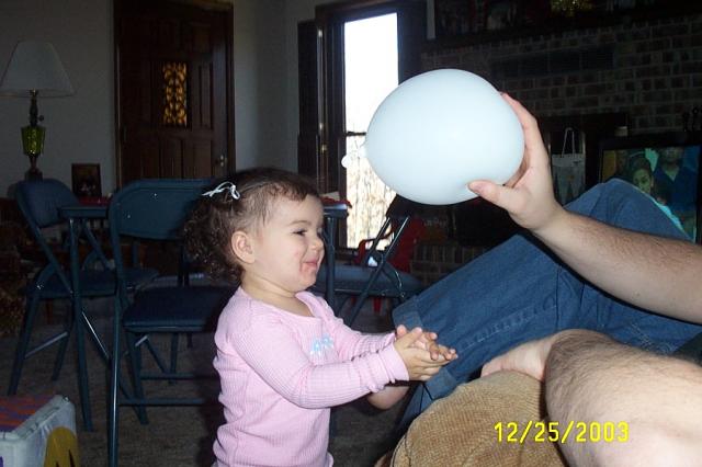 Ana Likes Balloons!