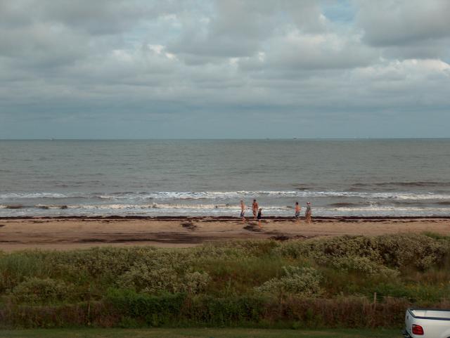 Some of the random people on the beach, who were actually trying to catch the water balloons!