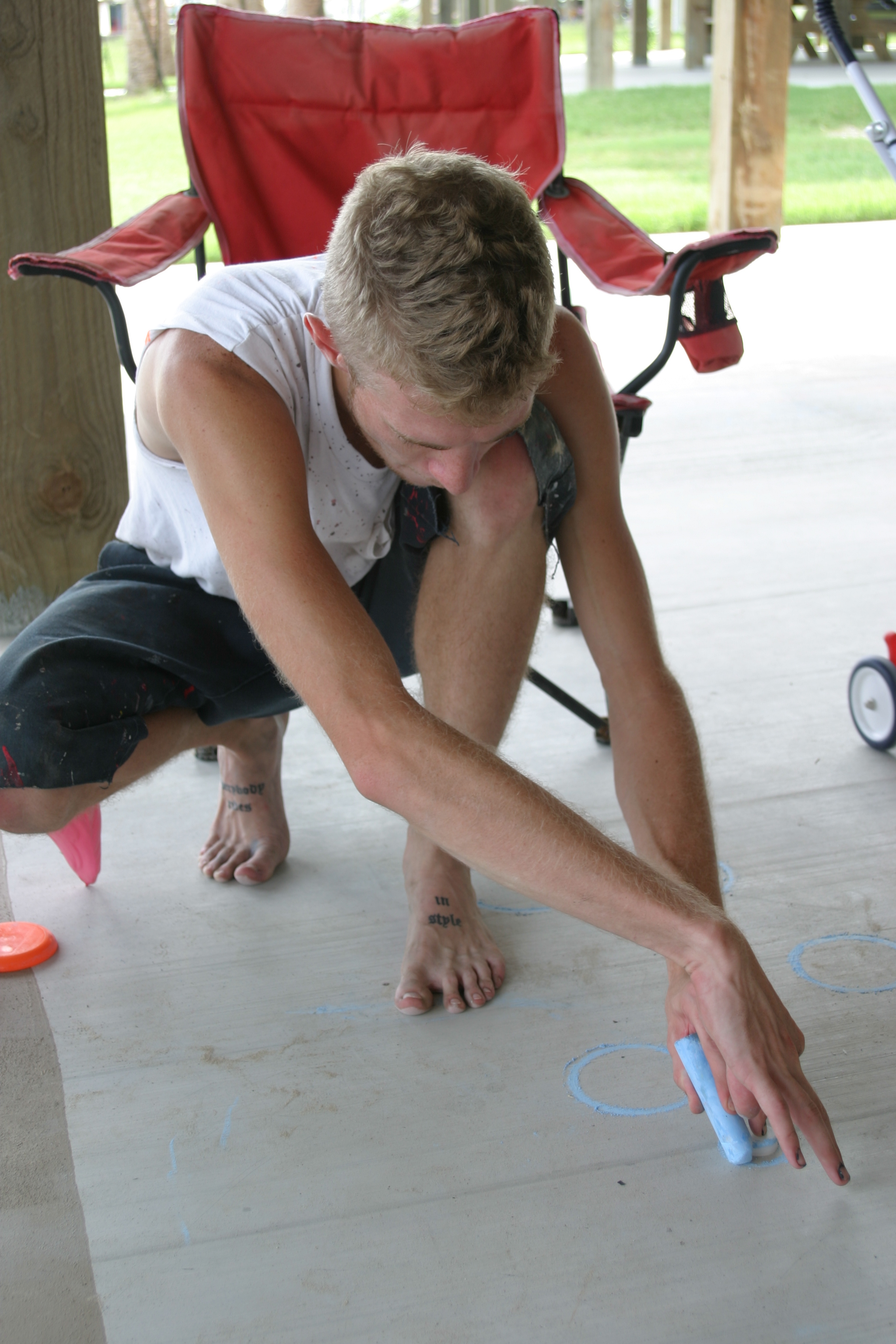 The chalk artist at work