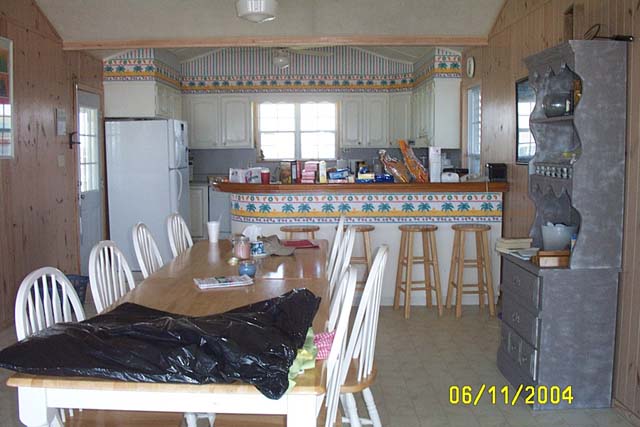 Kitchen/Dining Area