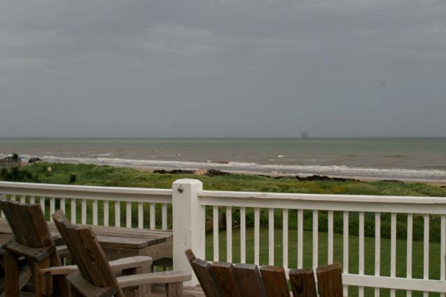 More rain coming and so we say bye bye to the beach!