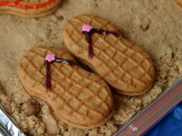Flip flop cookies