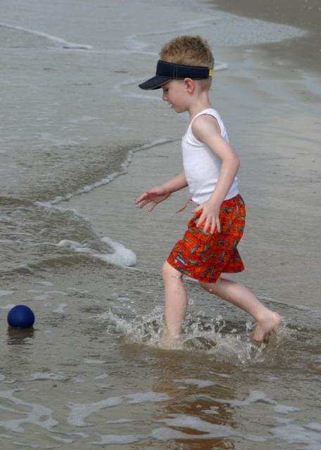 Hey, ball, come back here!