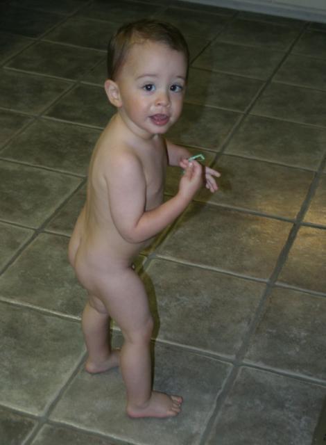 Ha, escaped the diaper! ~ May 1, 2007