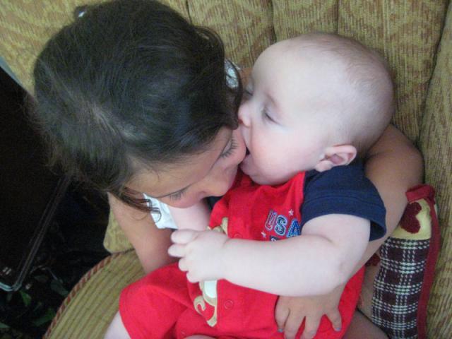 And Ollie loves Gracie right back ~ July 4, 2009