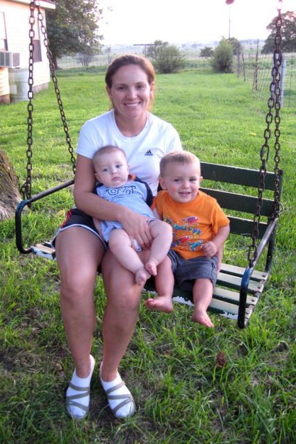 Swingin' with Aunt Kelli