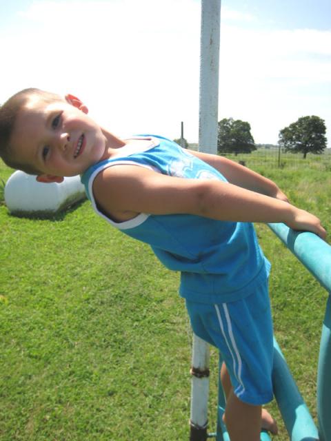 Little poser, Major