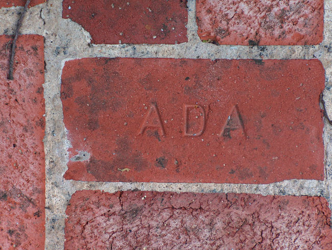 Wow, there are Ada bricks under all that mess!