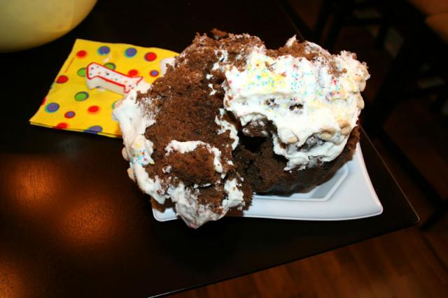 Poor giant cupcake