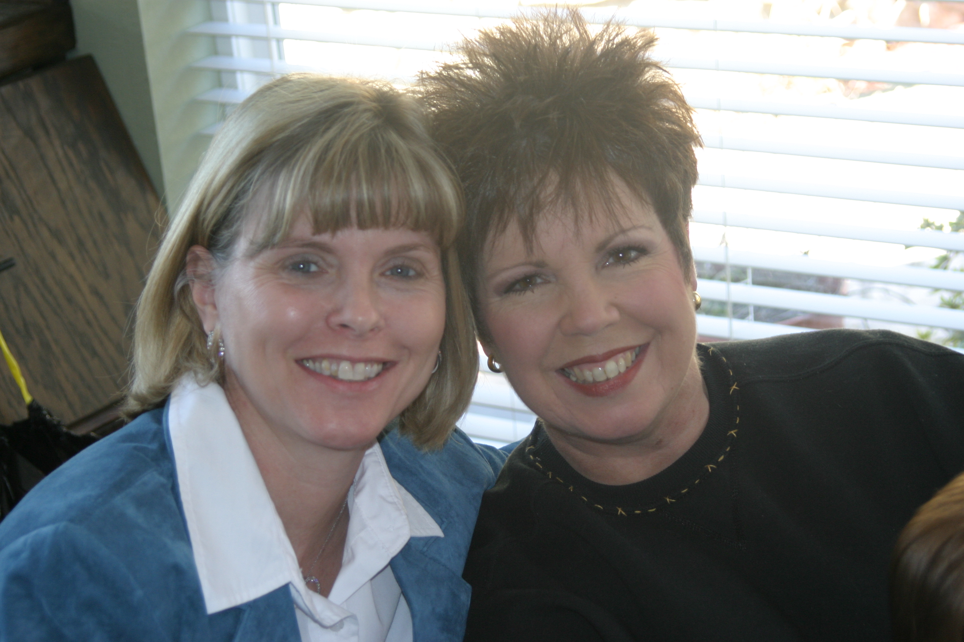Toni & Janet