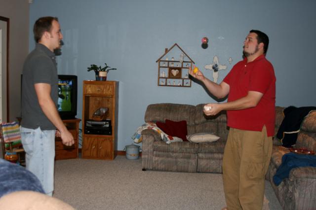 A Thanksgiving juggling lesson