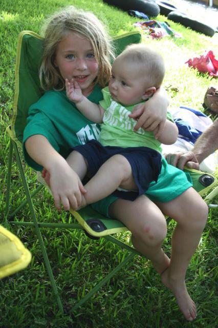 Ollie loves Emmy